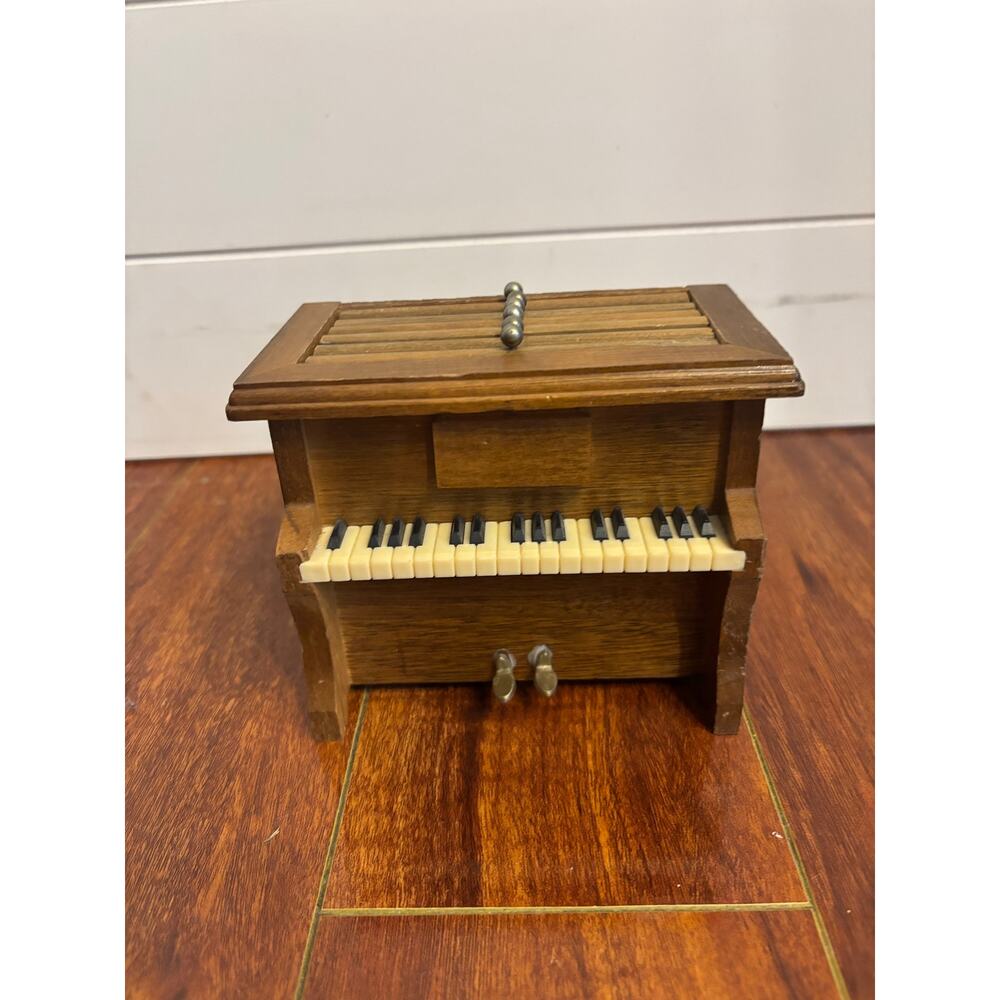 Vintage Wooden Piano Pianist Coaster Holder 4.5" Square 6 Piece Cork Coaster Set